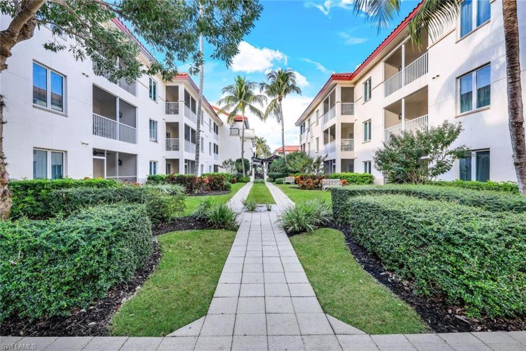 North Naples Bellasera Resort מראה חיצוני תמונה