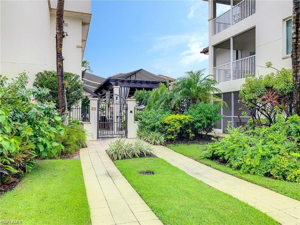 North Naples Bellasera Resort מראה חיצוני תמונה